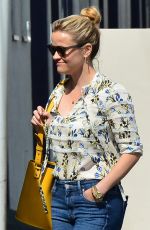 REESE WITHERSPOON Out Shopping in Santa Monica 03/07/2017