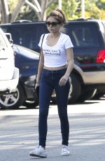 SARAH HYLAND at Cedar Sinai Medical Center in Los Angeles 03/13/2017