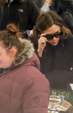 VICTOIRA BECKHAM Shopping at Whole Foods 03/13/2017