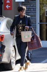 VIOLA DAVIS Out and About in Los Angeles 03/01/2017