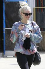 ASHLEE SIMPSON Leaves a Gym in Studio City 04/07/2017