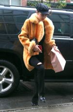BELLA HADID Arrives at Her Apartment in New York 04/25/2017