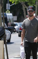 BILLIE LOURD and Taylor Lautner Out Shopping in Los Angeles 04/19/2017