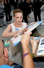 BRITT ROBERTSON Signing Autographs for the Fans in Los Angeles 04/17/2017