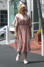 BUSY PHILIPPS Out for Lunch at Mauro