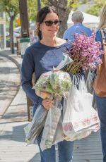 COURTENEY COX Shopping at Los Angeles Farmers Market 04/08/2017