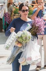 COURTENEY COX Shopping at Los Angeles Farmers Market 04/08/2017