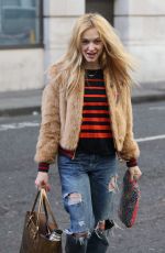 FEARNE COTTON Arrives at BBC Radio 2 Studios in London 04/05/2017