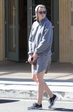 IRELAND BALDWIN Out and About in Los Angeles 03/31/2017