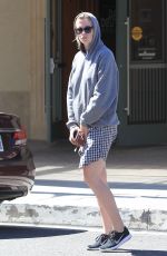 IRELAND BALDWIN Out and About in Los Angeles 03/31/2017
