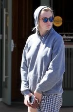 IRELAND BALDWIN Out and About in Los Angeles 03/31/2017
