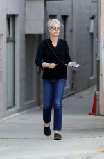 JAMIE LEE CURTIS Out and About in Beverly Hills 04/10/2017