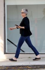 JAMIE LEE CURTIS Out and About in Beverly Hills 04/10/2017
