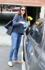 JENNIFER GARNER in Jeans Out in Pacific Palisades 04/17/2017