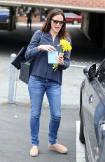 JENNIFER GARNER in Jeans Out in Pacific Palisades 04/17/2017