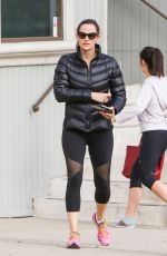 JENNIFER GARNER in Leggings Out in Los Angeles 04/07/2017
