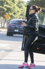 JENNIFER GARNER Out and About in Los Angeles 04/20/2017