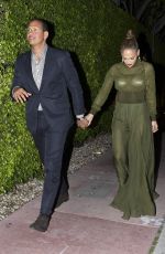 JENNIFER LOPEZ and Alex Rodriguez Out for Dinner in Miami 04/21/2017