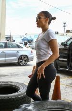 JENNIFER LOPEZ Arrives at a Gym in Miami 04/22/2017