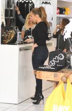 JENNIFER LOPEZ Out Shopping in Miami 04/19/2017