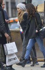 JENNIFER LOPEZ with Her Sister LYNDA Out in New York 04/23/2017