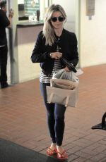 JULIANNE HOUGH Leaves a Nail Salon in Beverly Hills 04/13/2017