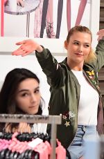 KARLIE KLOSS Out Shopping in New York 04/10/2017