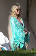 KATE HUDSON in Bikini on Vacation in Hawaii 04/03/2017