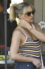 KATE HUDSON Out and About in Los Angeles 04/15/2017