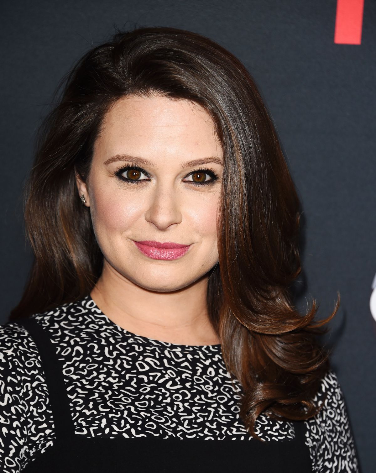 Katie Lowes At Scandal 100th Episode Celebration In Los Angeles 04 08