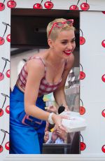 KATY PERRY Promotes Her New Song 