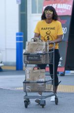 KELLY ROWLAND Out Shoppin at Bristol Farms in Los Angeles 04/20/2017