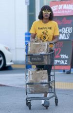 KELLY ROWLAND Out Shoppin at Bristol Farms in Los Angeles 04/20/2017