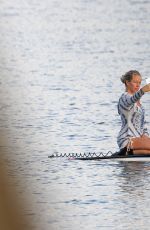 KENDRA WILKINSON Paddle Boarding on Vacation in Hawaii, April 2017