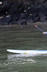 KENDRA WILKINSON Paddle Boarding on Vacation in Hawaii, April 2017
