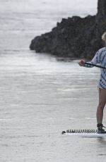 KENDRA WILKINSON Paddle Boarding on Vacation in Hawaii, April 2017