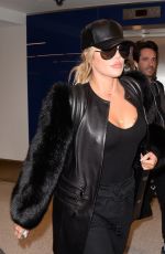 KHLOE KARDASHIAN at Los Angeles International Airport 03/31/2017