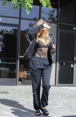 KHLOE KARDASHIAN Out and About in Los Angeles 04/05/2017
