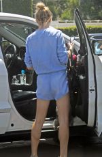 LAURA VANDERVOORT Walks Her Dog Out in West Hollywood 04/21/2017
