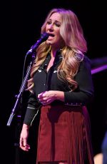 LEE ANN WOMACK Performs at Broward Center in Fort Lauderdale 04/09/2017