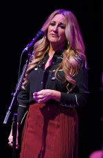 LEE ANN WOMACK Performs at Broward Center in Fort Lauderdale 04/09/2017