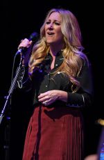 LEE ANN WOMACK Performs at Broward Center in Fort Lauderdale 04/09/2017