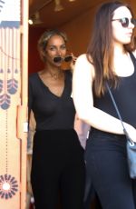 LEONA LEWIS Shopping at Abbot Kinney Blvd in Venice 04/13/2017