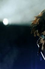 LORDE Performs at Coachella Valley Music and Arts Festival in Indio 04/16/2017