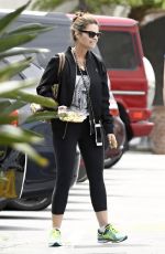 MARIA SHRIVER and KATHERINE SCHWARZENEGGER Out for Lunch in Beverly Hills 04/25/2017
