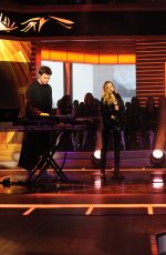 MARIAN HILL Performs at Good Morning America 04/07/2017