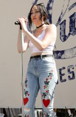 NOAH CYRUS Performs at Lucky Lounge Desert Jam in Palm Springs 04/15/2017