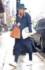 Pregnant ROSIE HUNTINGRON-WHITELEY Shopping at ABC Carpet & Home Store in New York 04/06/2017