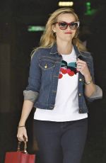 REESE WITHERSPOON Heading to a Meeting in Beverly Hills 04/25/2017