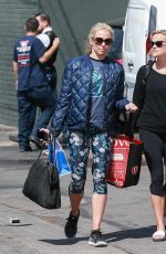 REESE WITHERSPOON Heading to a Yoga Class in Brentwood 04/10/2017